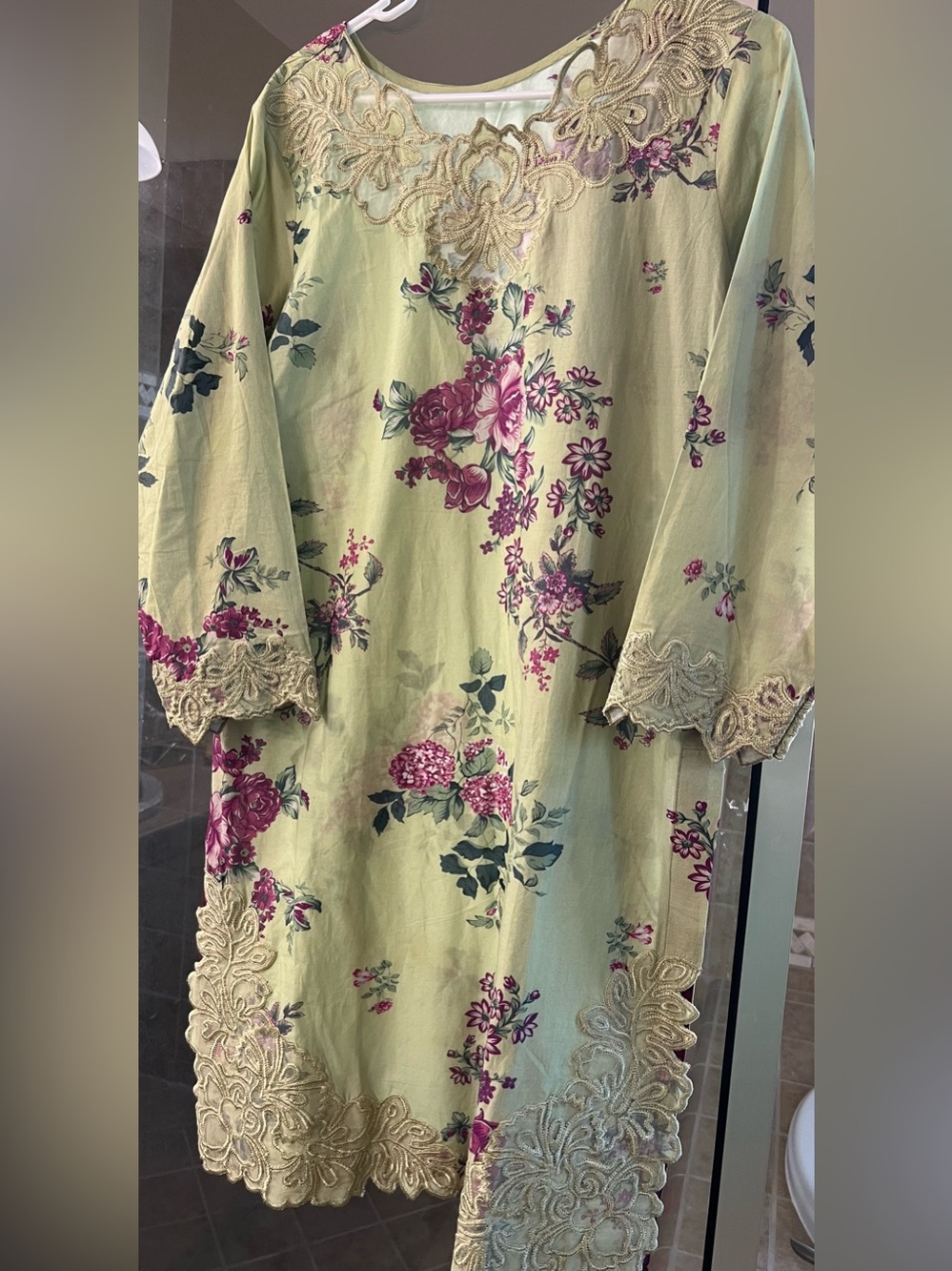 Pakistani Indian embroidery dress brand Iznik lawn cotton dress /suit - Picture 7 of 16